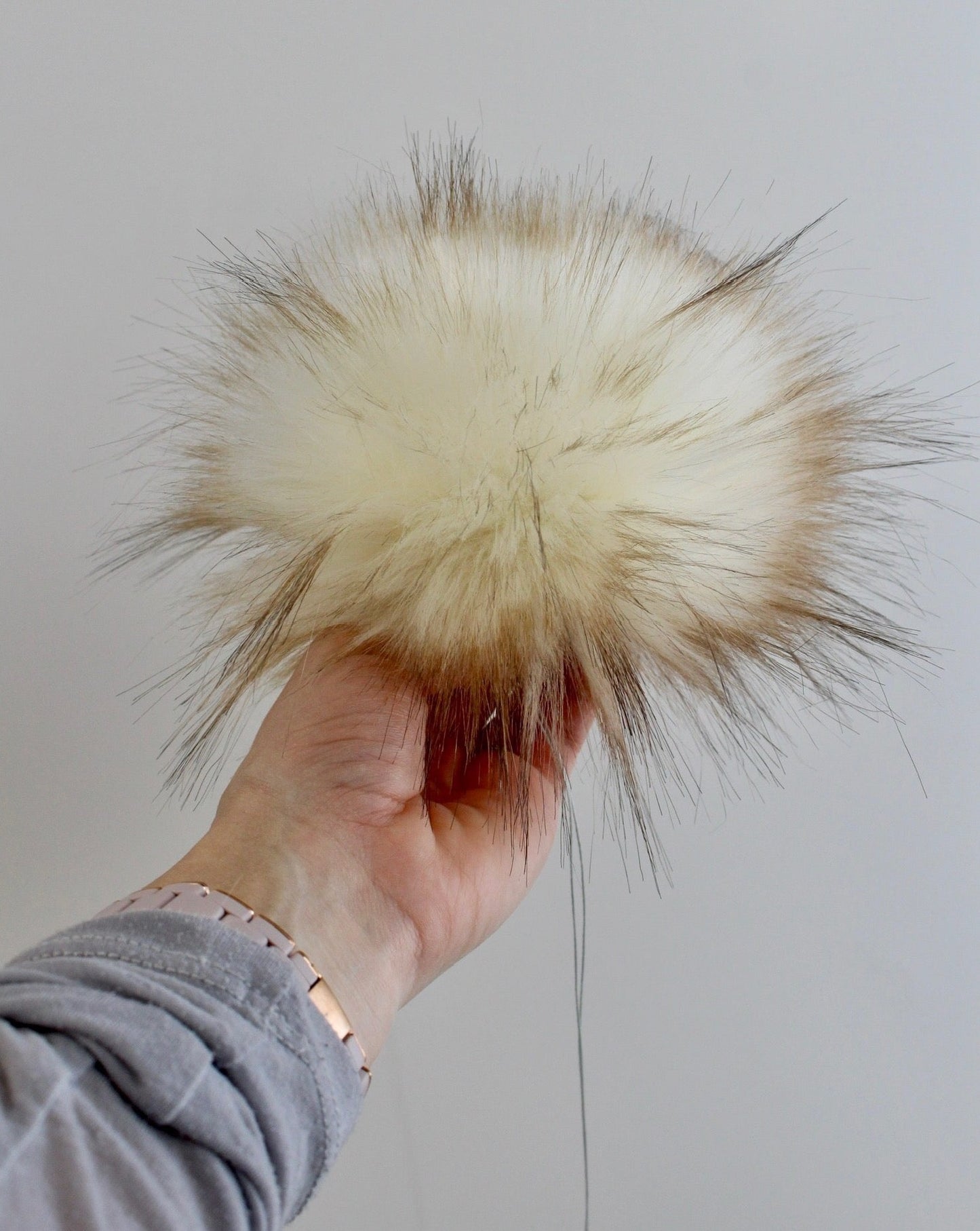 Vanilla Latte Faux Fur Pom